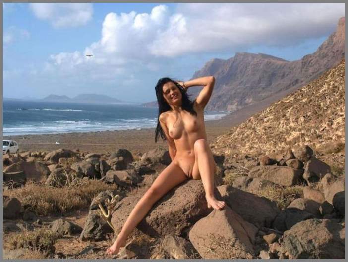 Ню фото - нудистки на природе