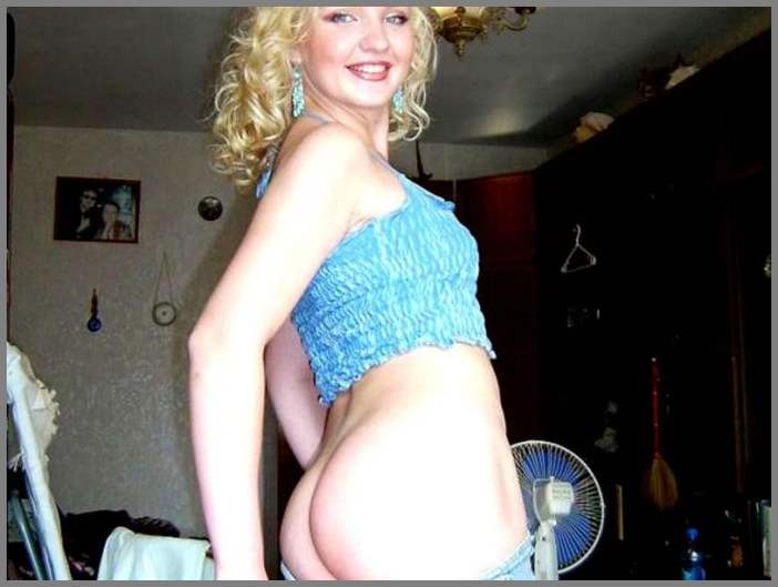 Личное НЮ - красивая девушка Крестина на балконе