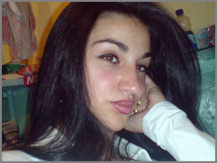 Частное НЮ - очень сексапильная девчёнка в разных позах