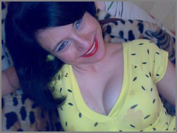 развратная соседка моего двора