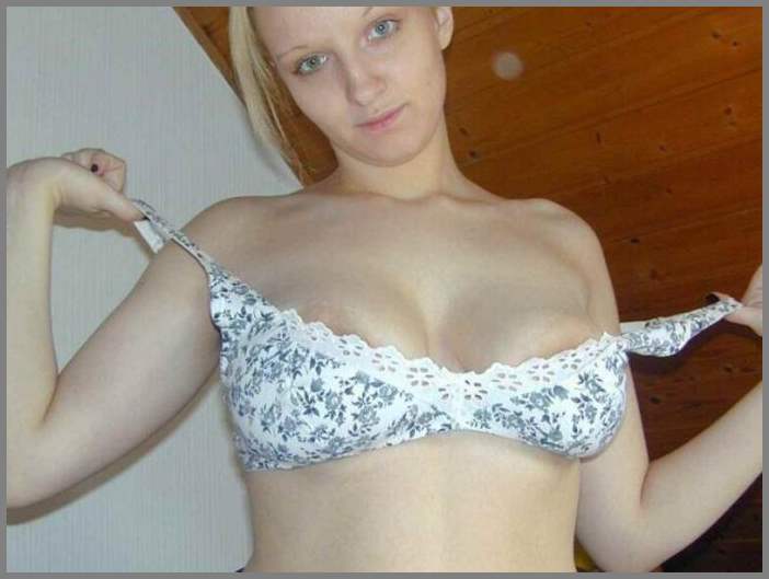 НЮ - домохозяйка Оля с большой грудью