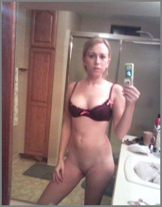 Порно фотки с утерянного телефона