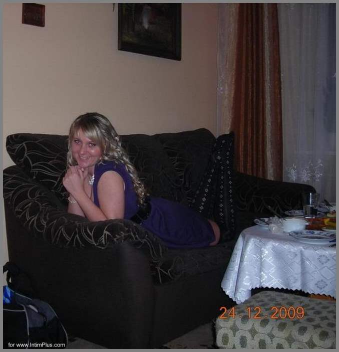 Домашние фотки бесстыжей целки