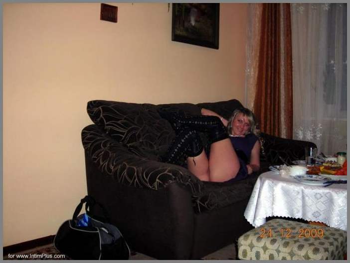 Домашние фотки бесстыжей целки