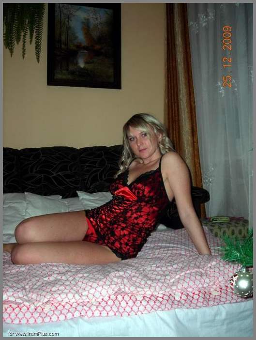 Домашние фотки бесстыжей целки