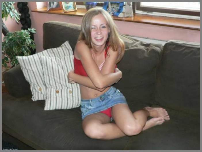 Любительский фотосет от красных трусиков