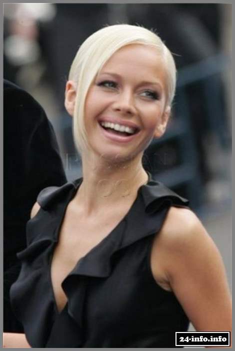 Голая Елена Корикова (фото 18+)