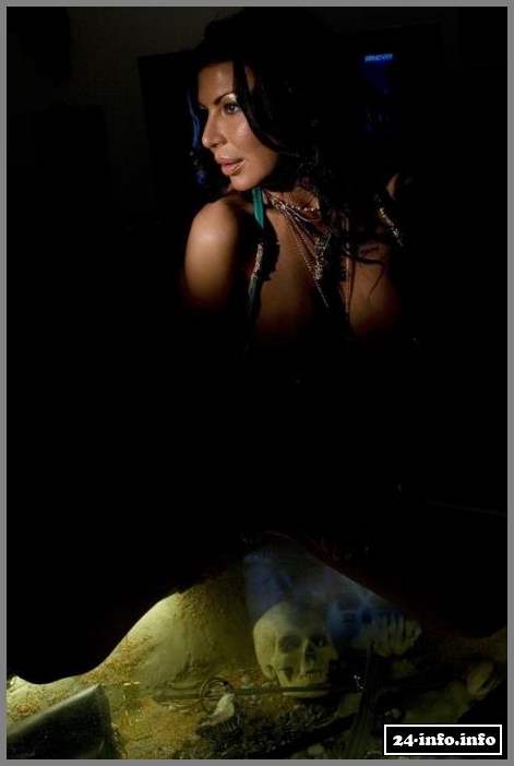 Голая Ирен Феррари (фото 18+)