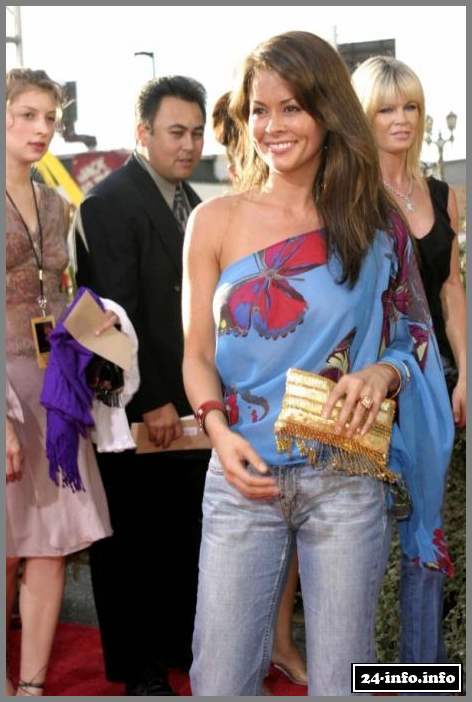 Голая звезда Брук Берк