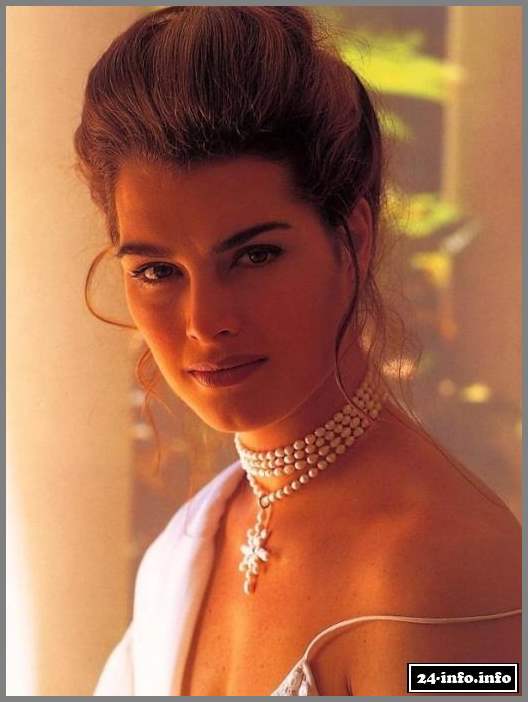 Голая звезда Брук Шилдс