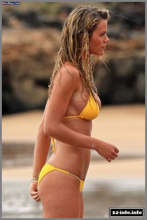 Голая звезда Бруклин Декер