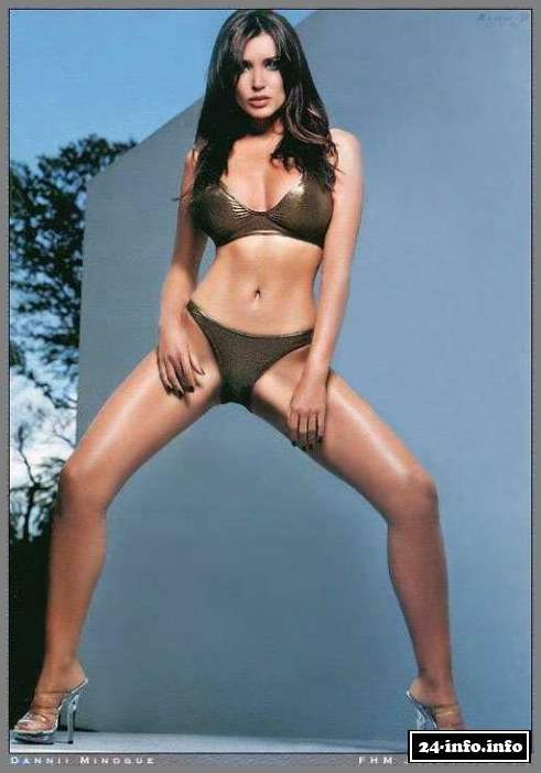 Голая звезда Данни Миноуг