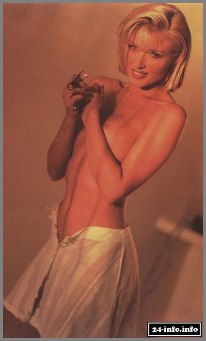 Голая звезда Данни Миноуг