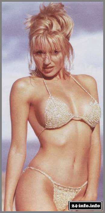 Голая звезда Данни Миноуг