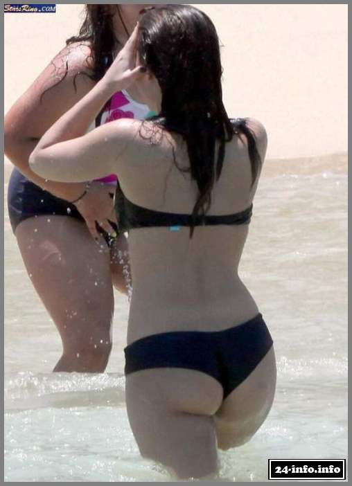 Голая звезда Деми Ловато