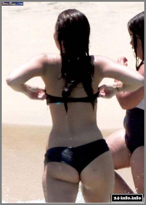 Голая звезда Деми Ловато