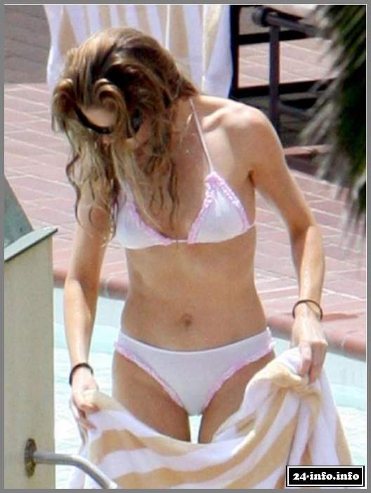 Голая звезда Дениз Ричардс