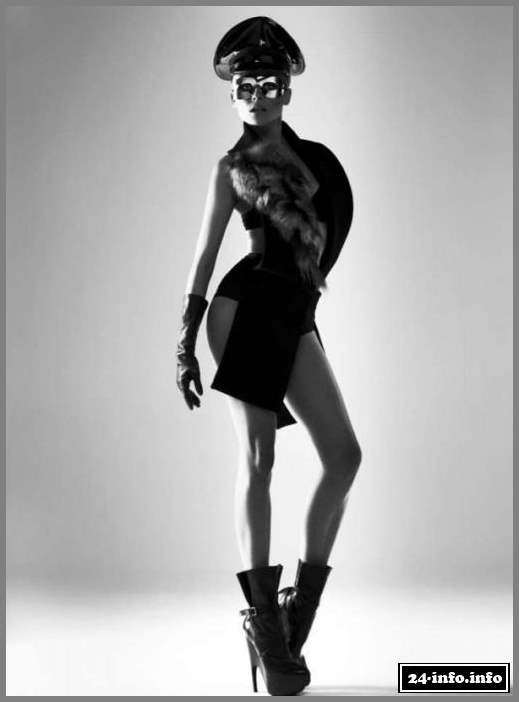 Голая звезда Диана Крюгер