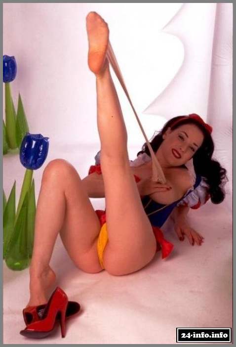 Голая звезда Дита фон Тиз