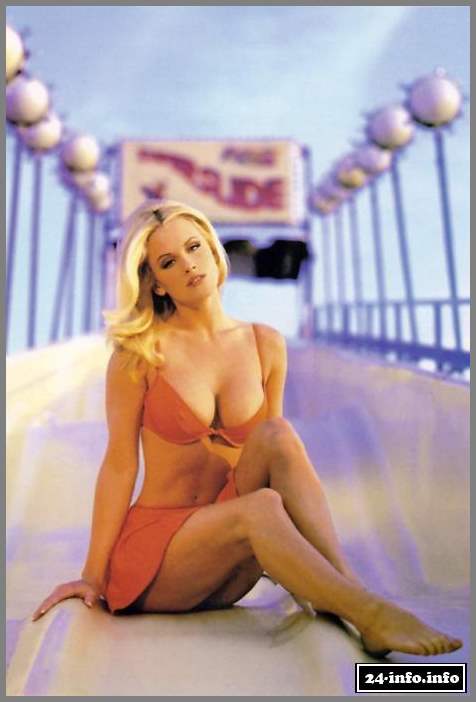 Голая звезда Дженни Маккарти