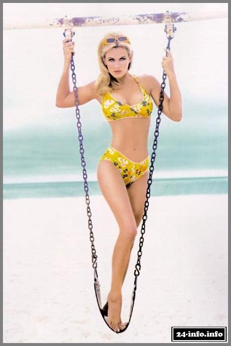 Голая звезда Дженни Маккарти