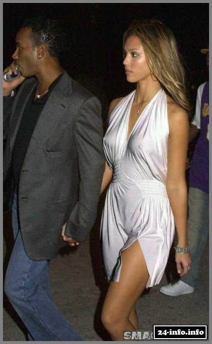 Голая звезда Джессика Альба