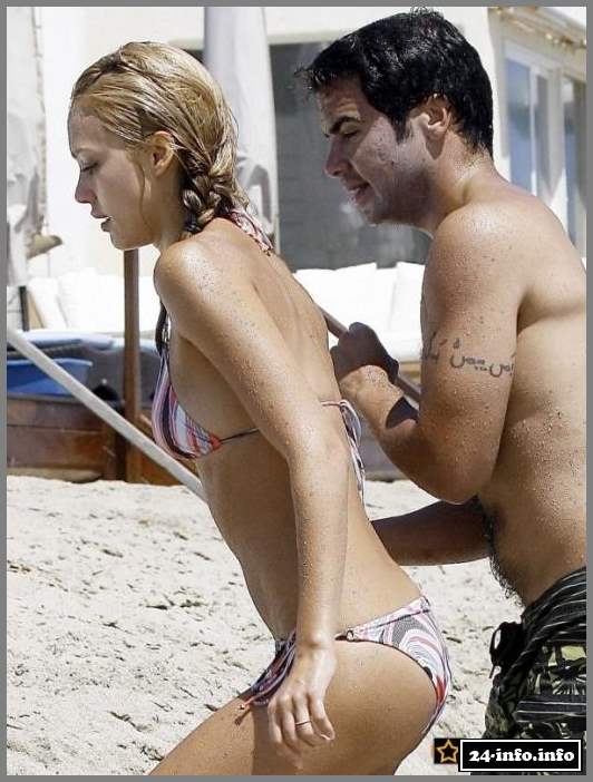 Голая звезда Джессика Альба