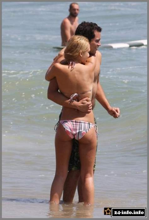 Голая звезда Джессика Альба