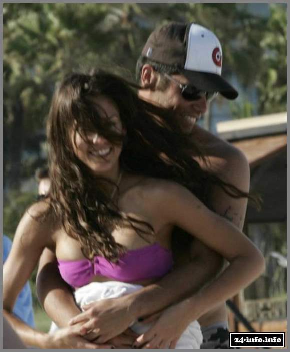 Голая звезда Джессика Альба