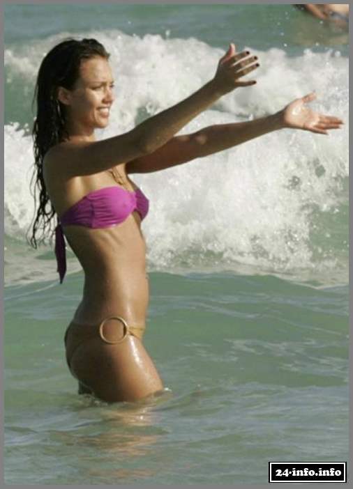 Голая звезда Джессика Альба