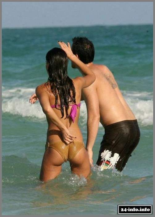 Голая звезда Джессика Альба