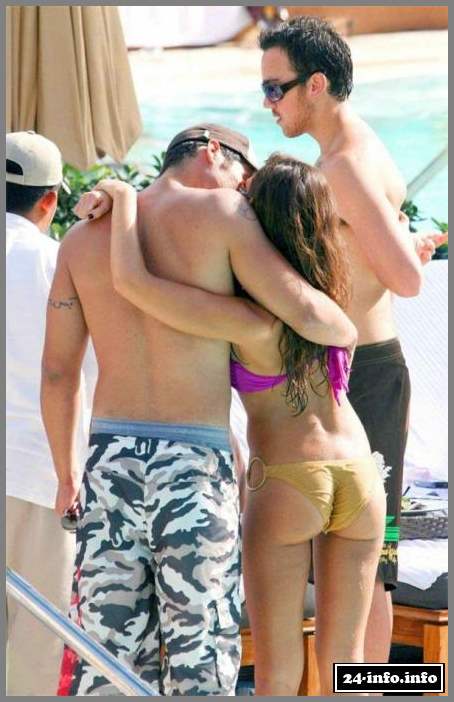 Голая звезда Джессика Альба