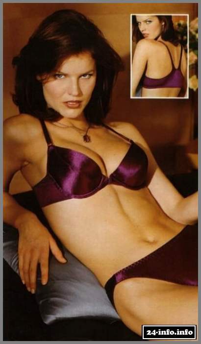 Голая звезда Ева Герцигова