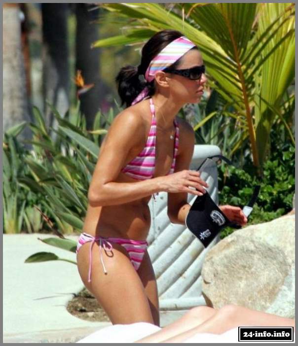 Голая звезда Ева Лонгория