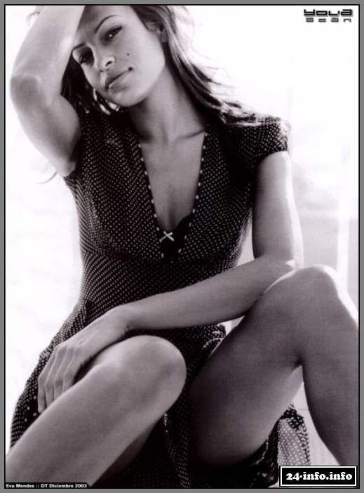 Голая звезда Ева Мендес