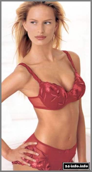 Голая звезда Каролина Куркова