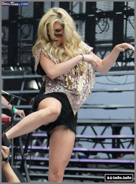 Голая звезда Кеша