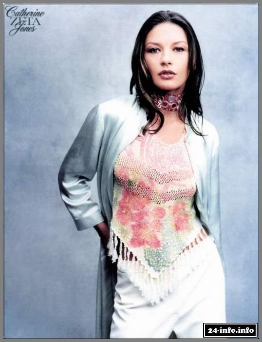 Голая звезда Кэтрин Зета Джонс