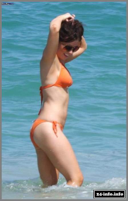 Голая звезда Кейт Бекинсейл