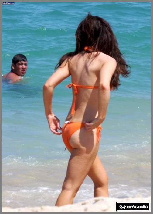 Голая звезда Кейт Бекинсейл