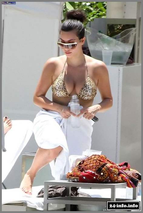 Голая звезда Ким Кардашян