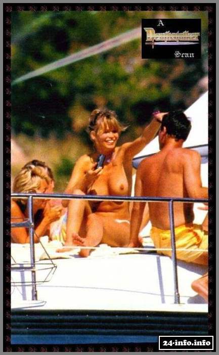 Голая звезда Клаудия Шиффер