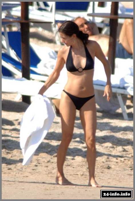 Голая звезда Клэр Кортни Кокс