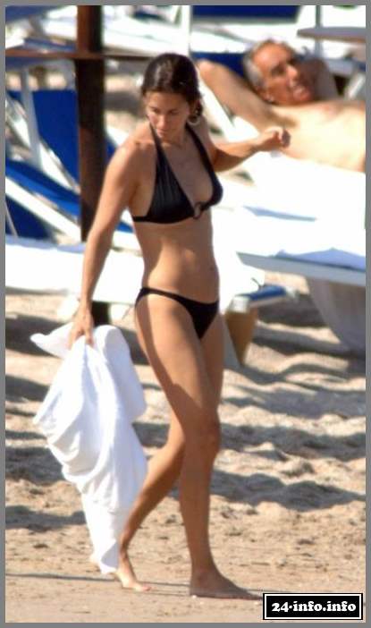 Голая звезда Клэр Кортни Кокс