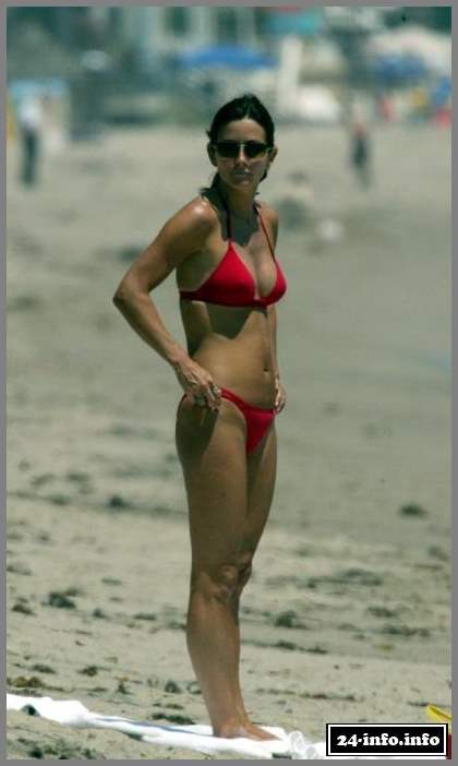 Голая звезда Клэр Кортни Кокс