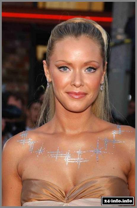 Голая звезда Кристанна Локен