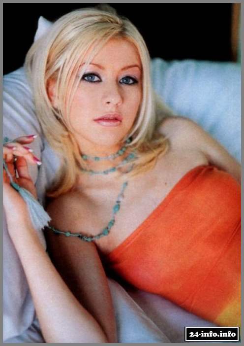 Голая звезда Кристина Агилера