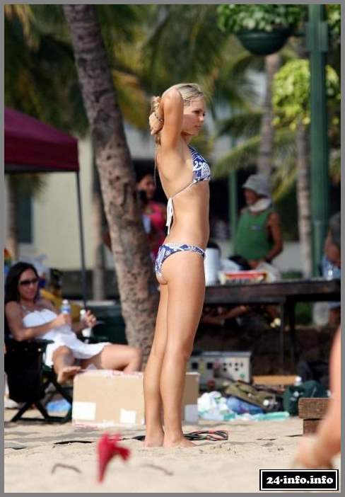 Голая звезда Лаура Вандервурт