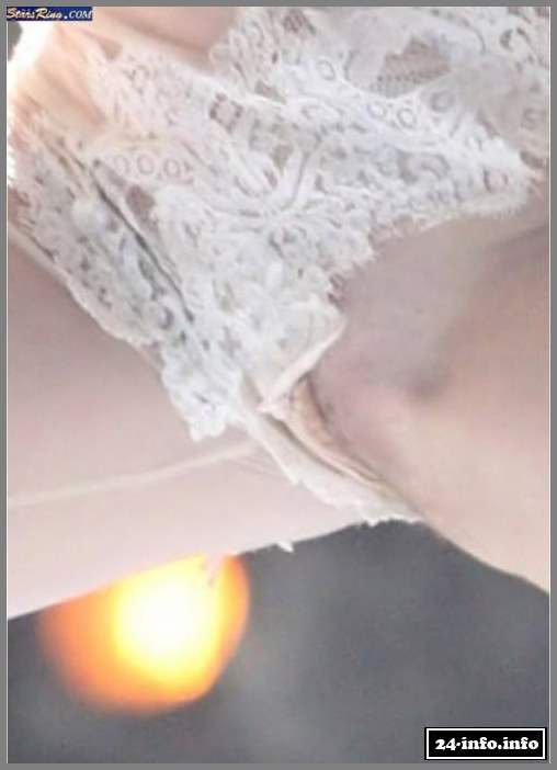 Голая звезда Леди Гага