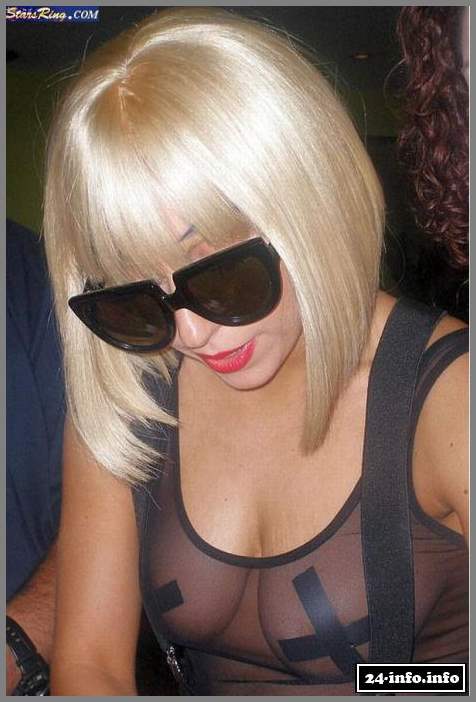 Голая звезда Леди Гага